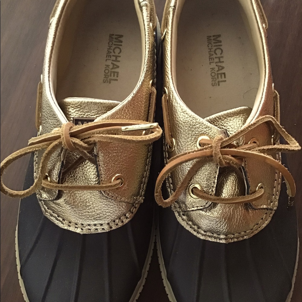 MICHEAL KORS SNOW OR RAIN BOOTS